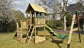 Penthouse houten speeltoestel geplaatst in Onstwedde (GR)